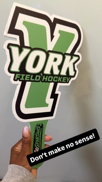 Listen… these double-sided fans don’t make no sense at all! 😍🔥—Senior Night, Game Rosters & more!
School or team logo on the front, player numbers on the back—and we can customize them with rosters, game schedules, senior night details and more! 🙌🏽
We are officially IN LOVE with these fans. Perfect for teams, schools, parents and fans! 🏈🏀📣
Message us for details! Shipping available❤️
#signlady #dmvyardcards #yardcards #maryland #teamfans schoolsports gameday seniornight